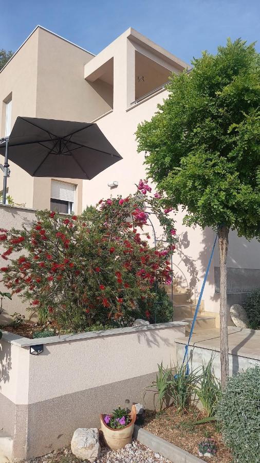 Apartment Dandelion Brela Exterior photo